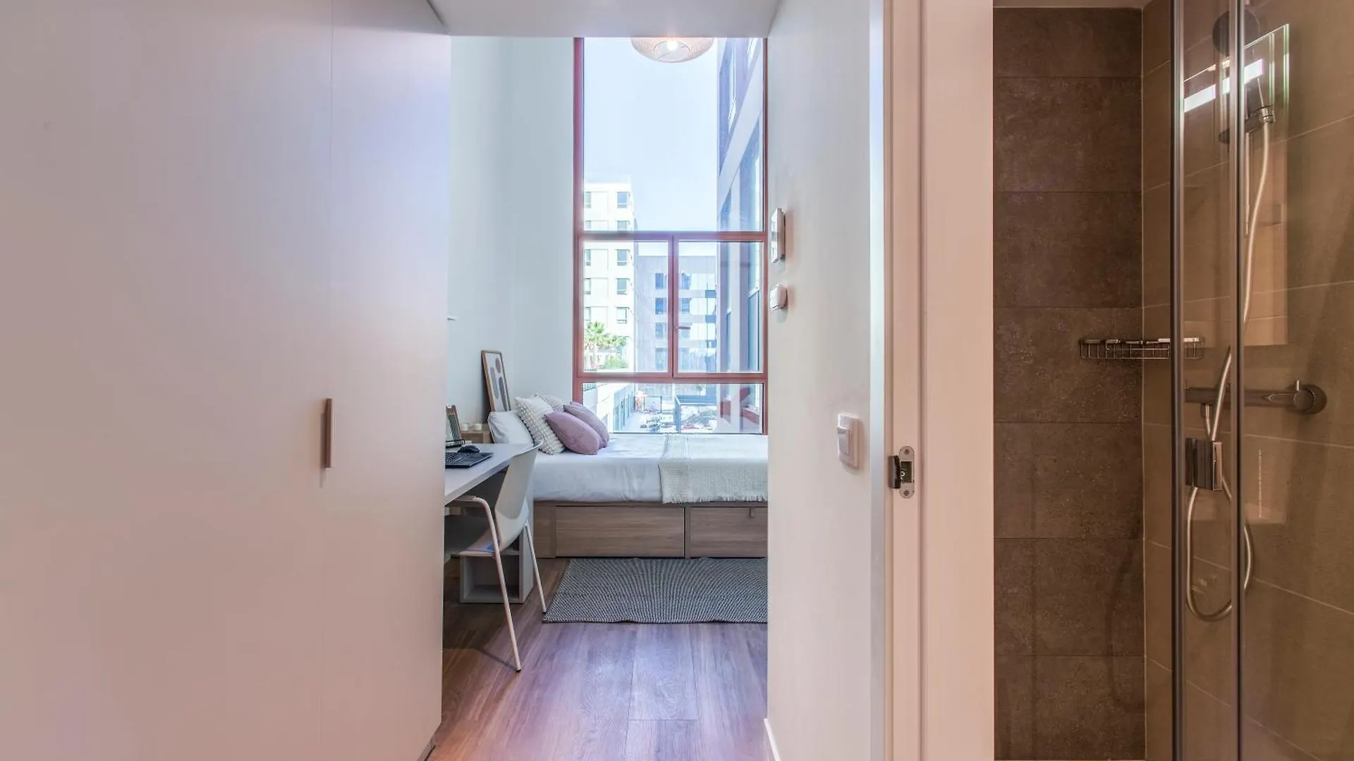 Апартаменты Aparto Cristobal De Moura Hall Of Residence - Only For Students In Барселона